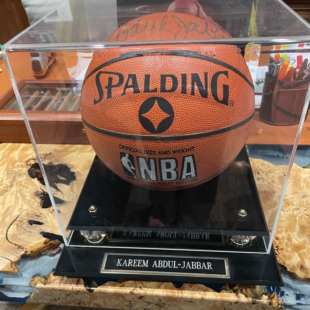 Kareem Abdul Jabbar Signed Autographed NBA Basketball Lakers JSA COA